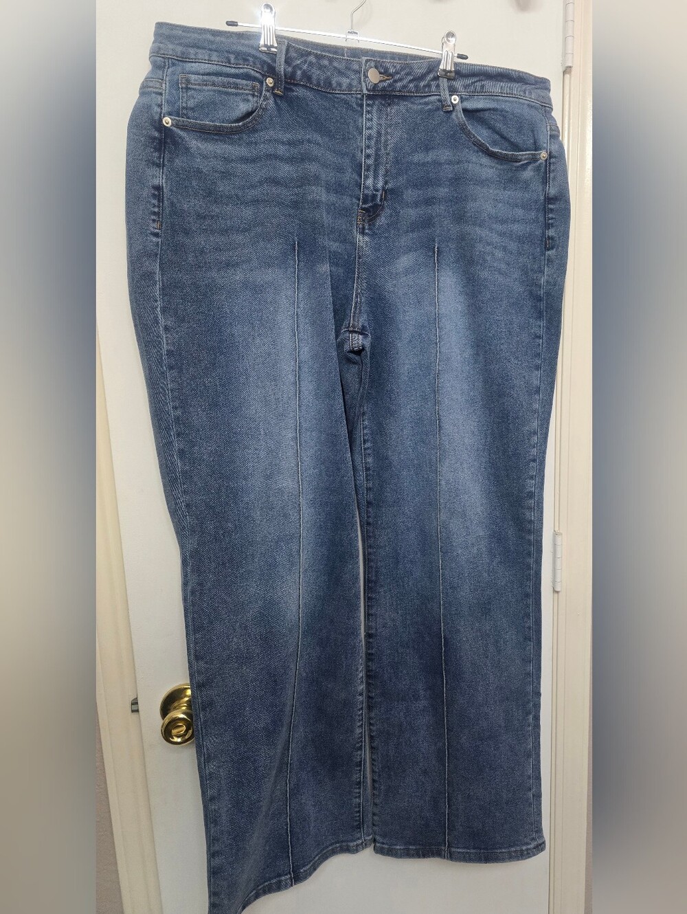 S82 Indigo Thread High-Rise Wide-Leg Jeans in Dark Blue Wash Seam Detail